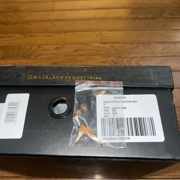 Azalea Wang Acacia Pointy Toe Floral Booties Pink Women’s Size 8 - Picture 12 of 13